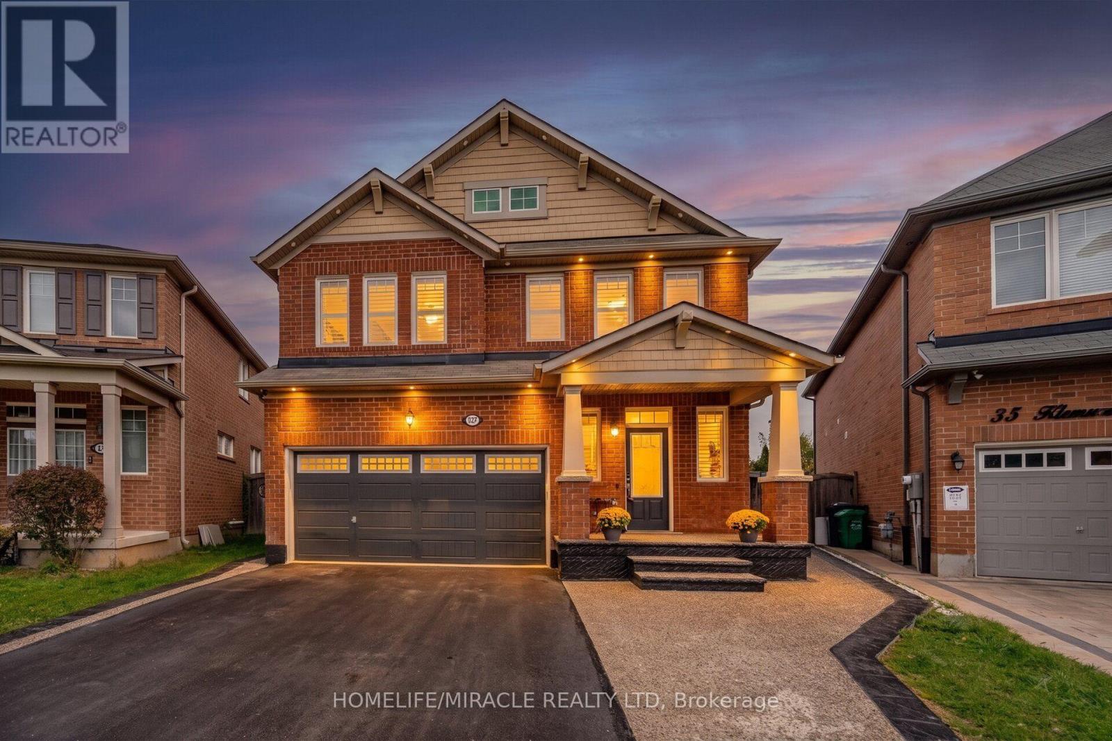 33 KLEMSCOTT ROAD, Brampton, Ontario