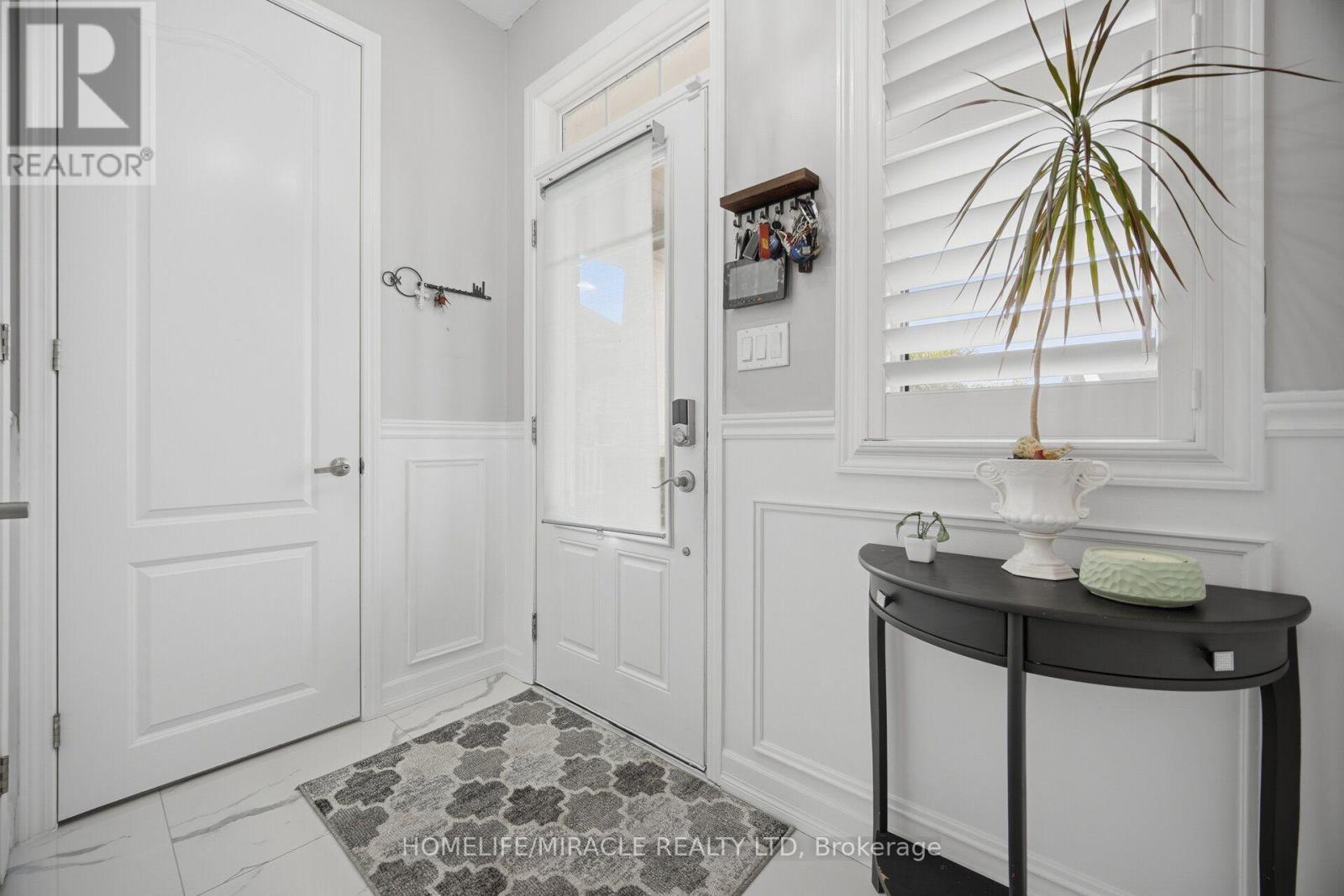 33 Klemscott Road, Brampton, Ontario  L7A 0P5 - Photo 6 - W13883994