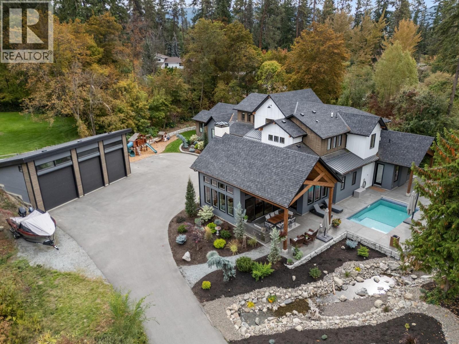 2475 Maquinna Road, Kelowna, British Columbia
