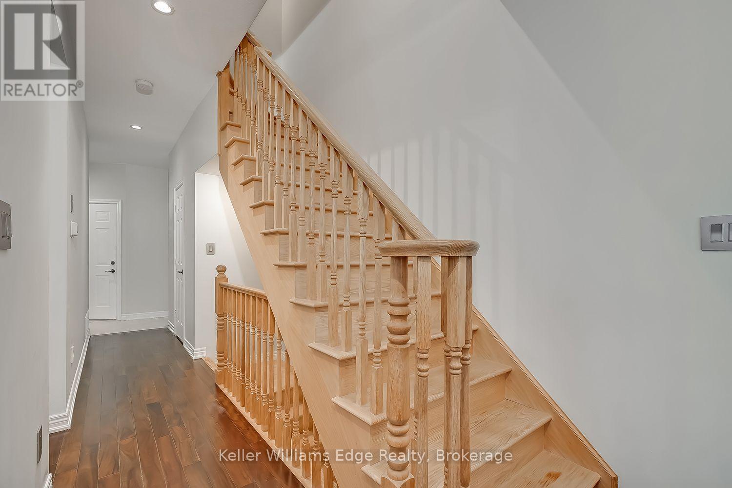 46 Sunnycroft Court W, Hamilton, Ontario  L0R 2H4 - Photo 9 - X13884724