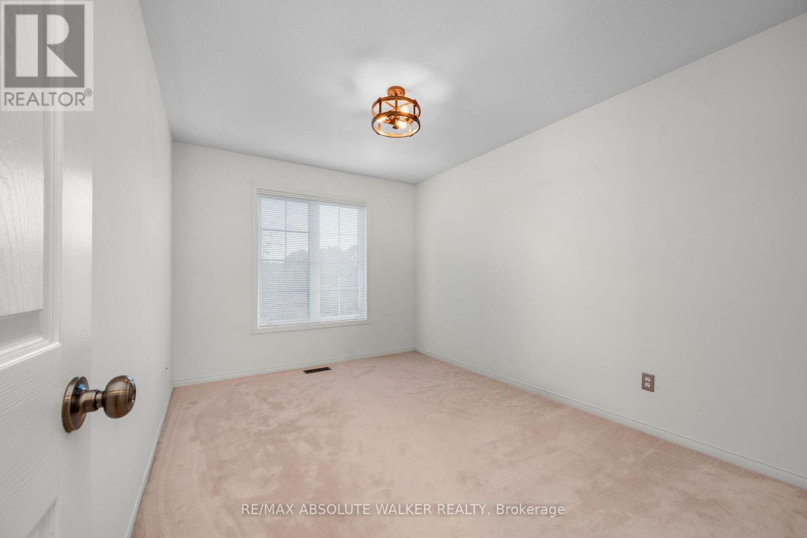 6376 Sablewood Place, Ottawa, Ontario  K1C 7M3 - Photo 24 - X13884818