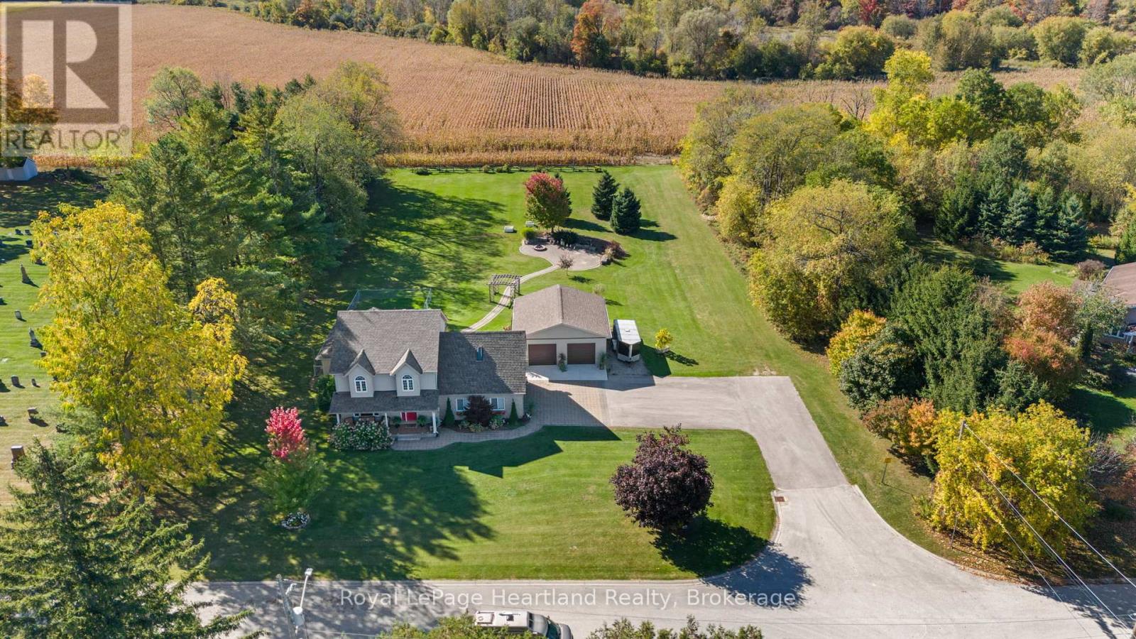 2044 ALMA STREET S, Howick, Ontario