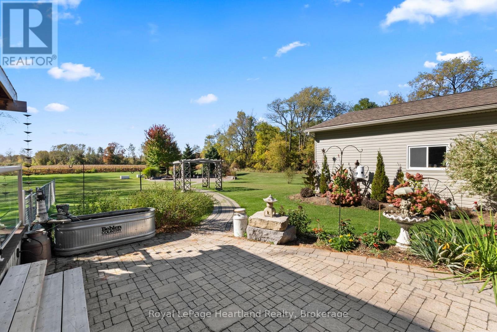 2044 Alma Street S, Howick, Ontario  N0G 1X0 - Photo 18 - X13884816