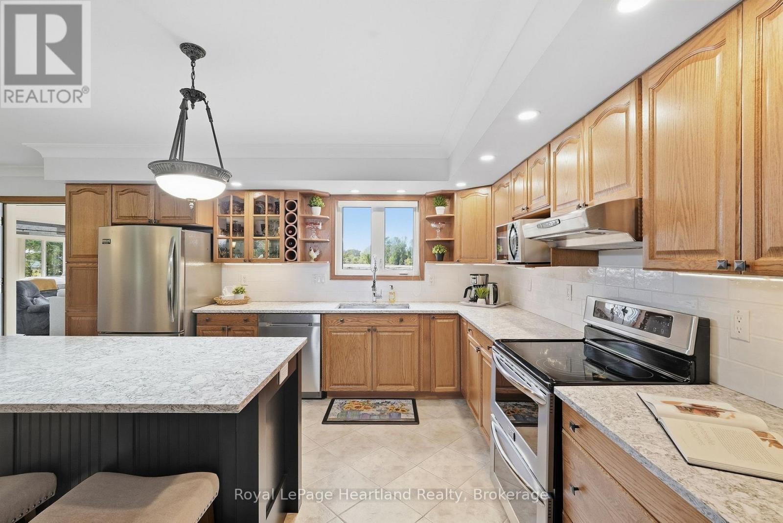 2044 Alma Street S, Howick, Ontario  N0G 1X0 - Photo 32 - X13884816