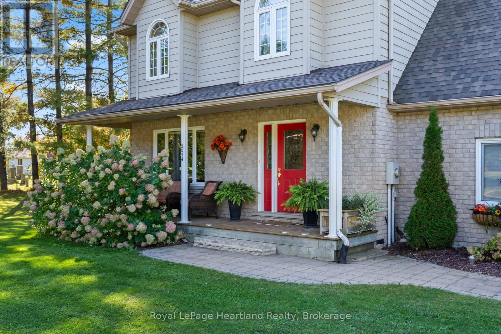 2044 Alma Street S, Howick, Ontario  N0G 1X0 - Photo 7 - X13884816