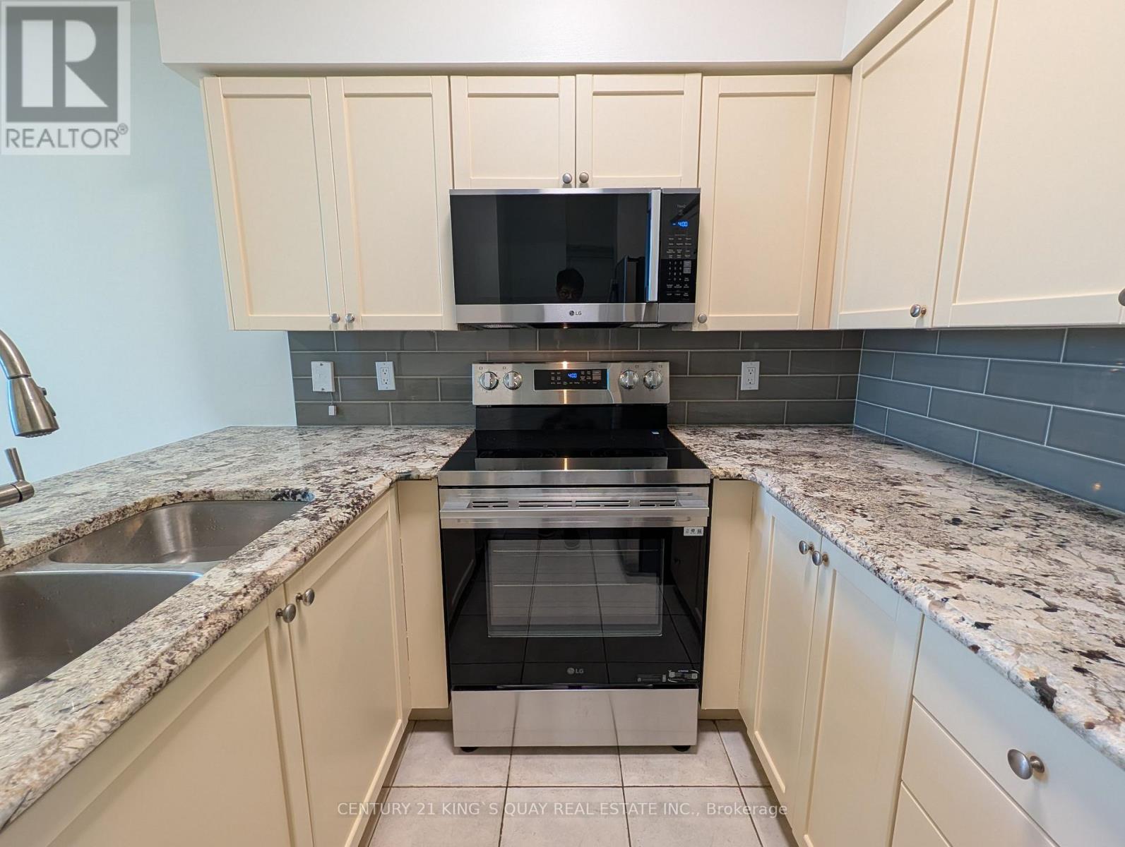 515 - 33 Empress Avenue, Toronto, Ontario  M2N 6Y7 - Photo 6 - C13884556