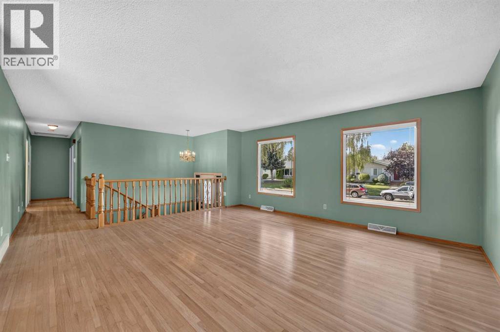 637 Willowburn Crescent SE, Calgary, Alberta  T2J 1M9 - Photo 10 - A2351471