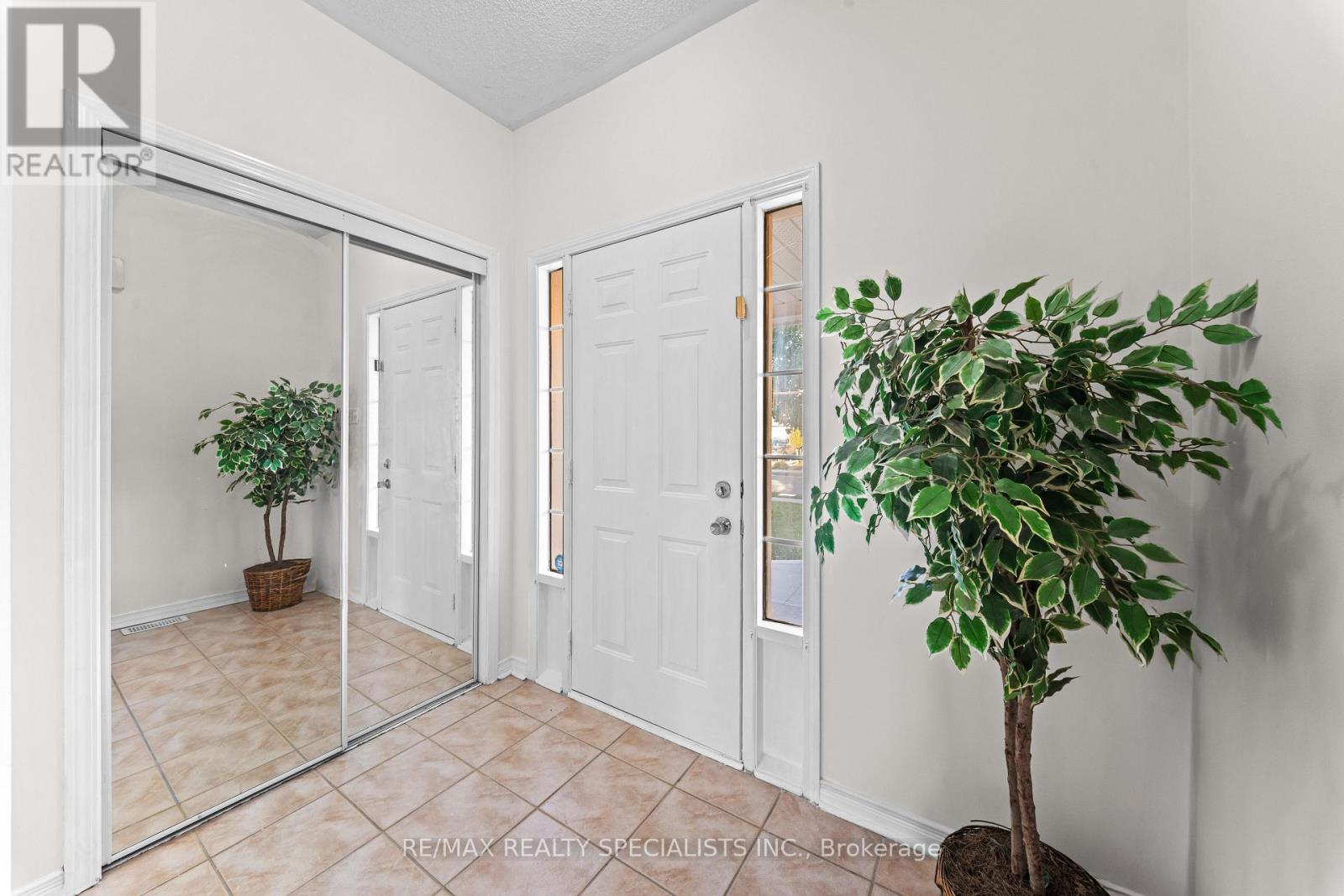 60 Kanashiro Street, Brampton, Ontario  L6P 1H4 - Photo 8 - W13782010