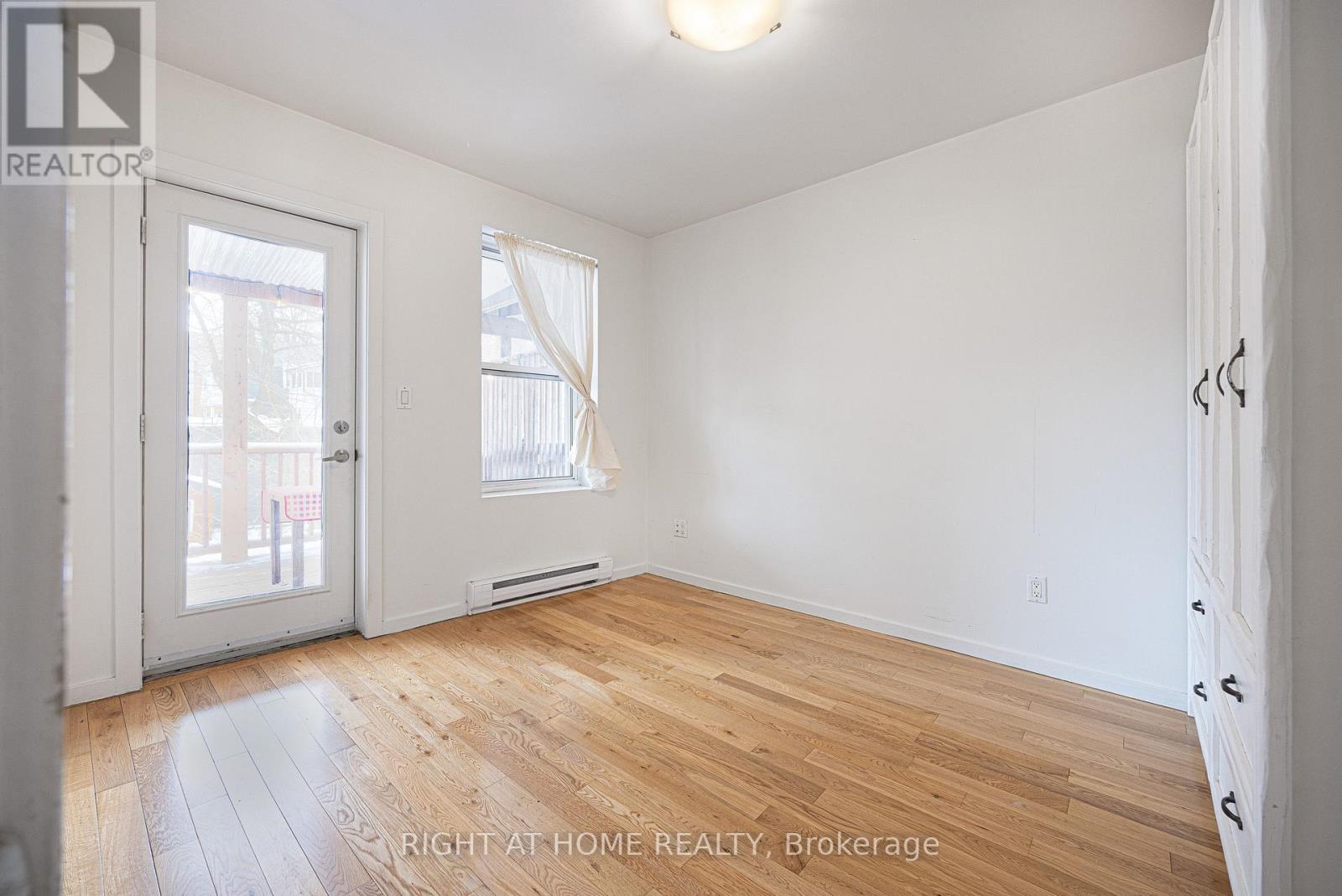 725 Indian Road, Toronto, Ontario  M6P 2E2 - Photo 21 - W13884804
