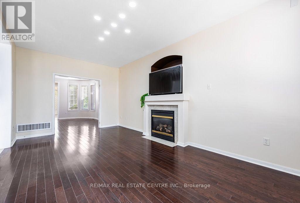 3696 Waterfall Crescent, Mississauga, Ontario  L5N 8G8 - Photo 12 - W13884864