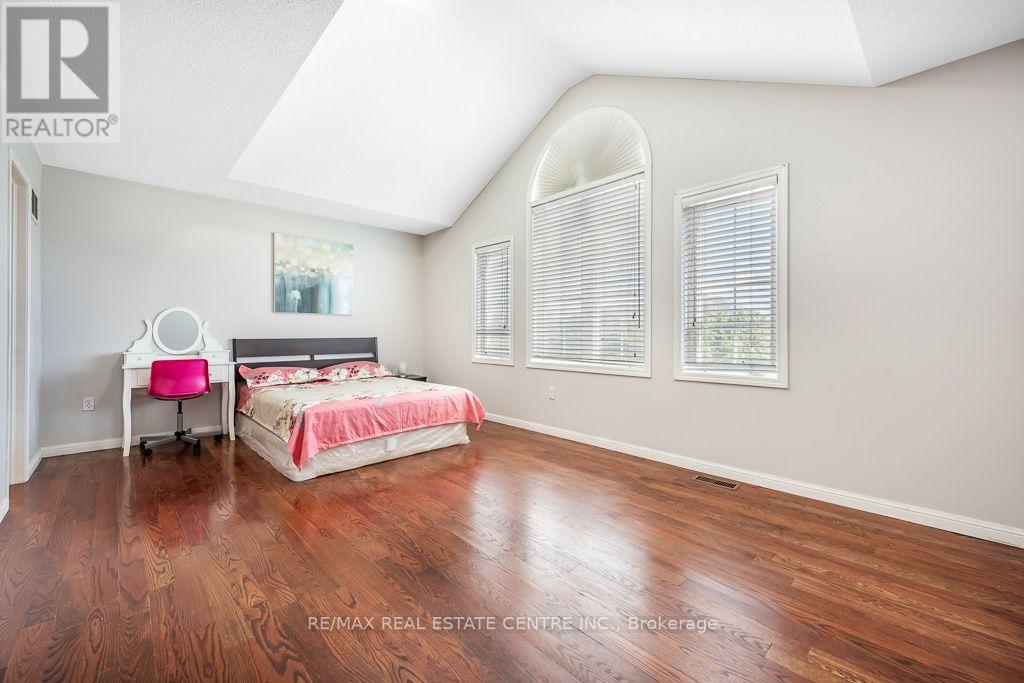 3696 Waterfall Crescent, Mississauga, Ontario  L5N 8G8 - Photo 22 - W13884864