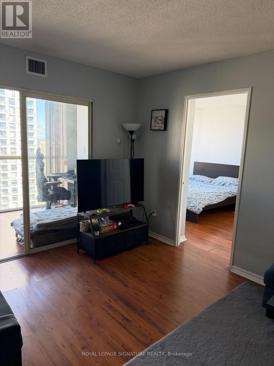 2112 - 285 Enfield Place, Mississauga, Ontario  L5B 3Y7 - Photo 10 - W13858854
