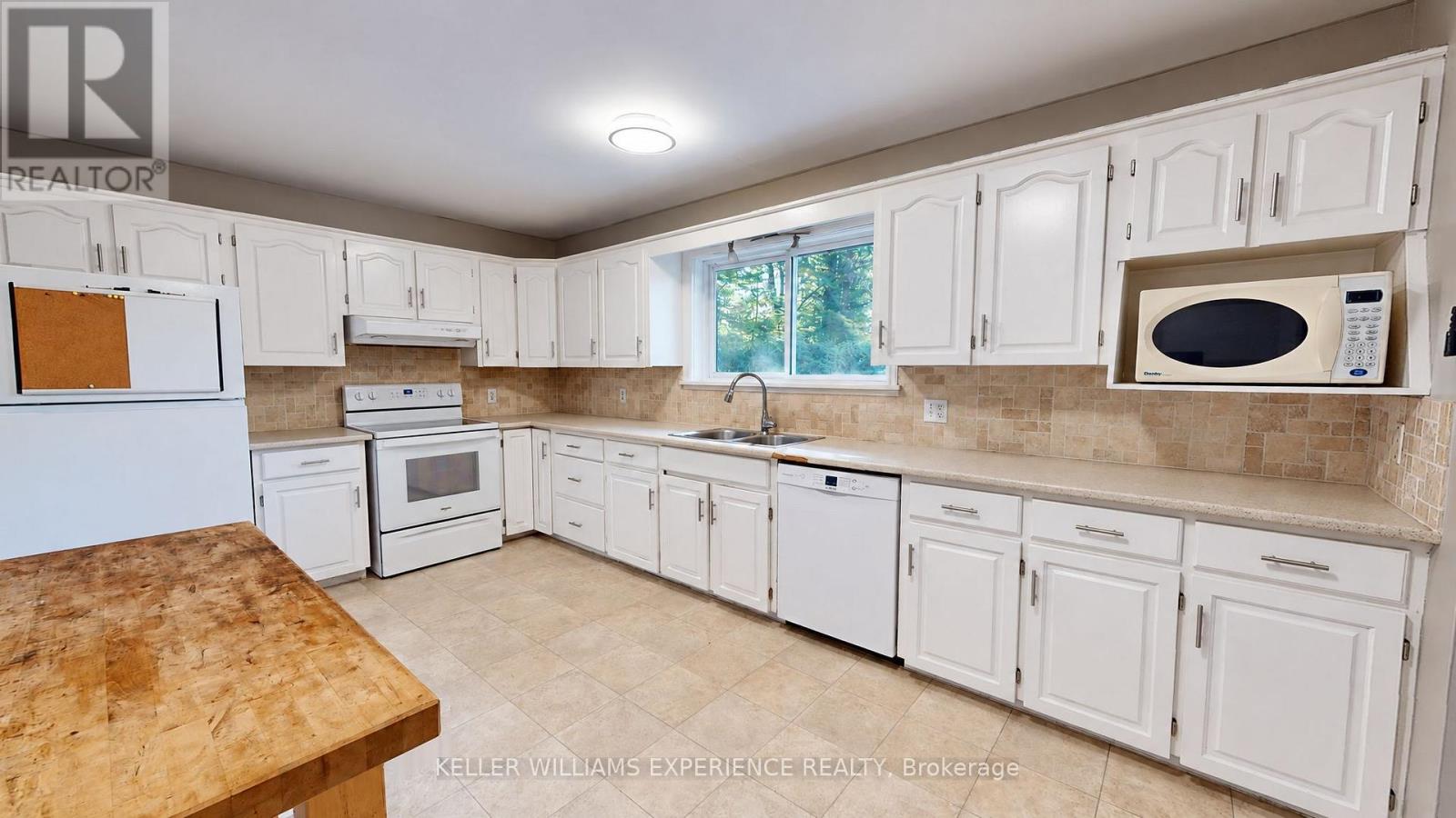 135 Catherine Street W, Gravenhurst, Ontario  P1P 1A4 - Photo 5 - X13879130