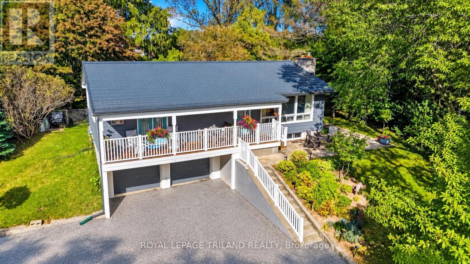 245 CURRIE BOULEVARD, Central Elgin, Ontario