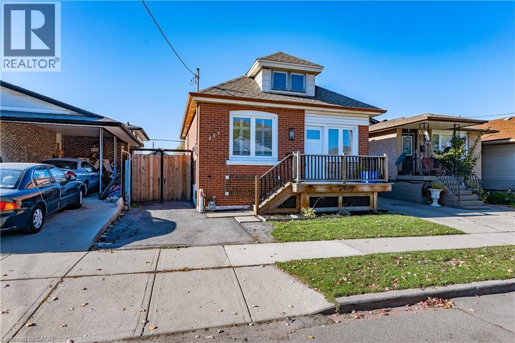 257 TRAGINA Avenue N, Hamilton, Ontario
