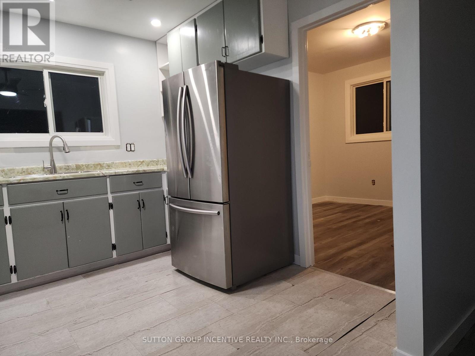 92 Francis Street, Cambridge, Ontario  N1S 2A1 - Photo 3 - X13836482