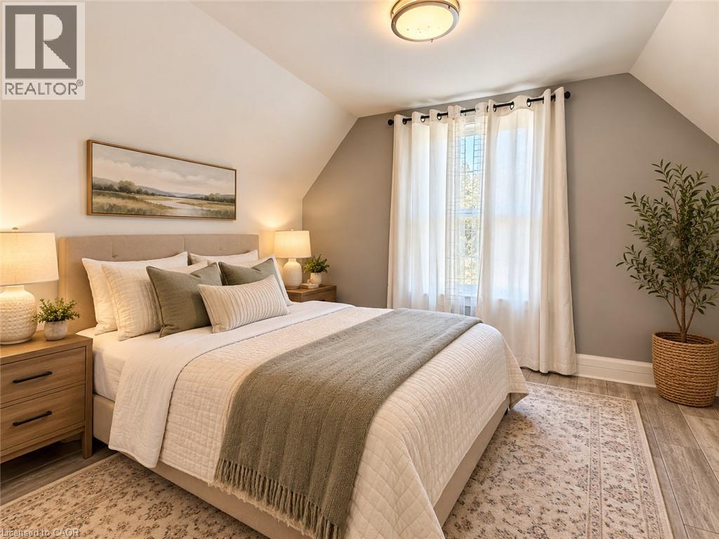 654 Dunsmure Road, Hamilton, Ontario  L8H 1H7 - Photo 11 - 40869913