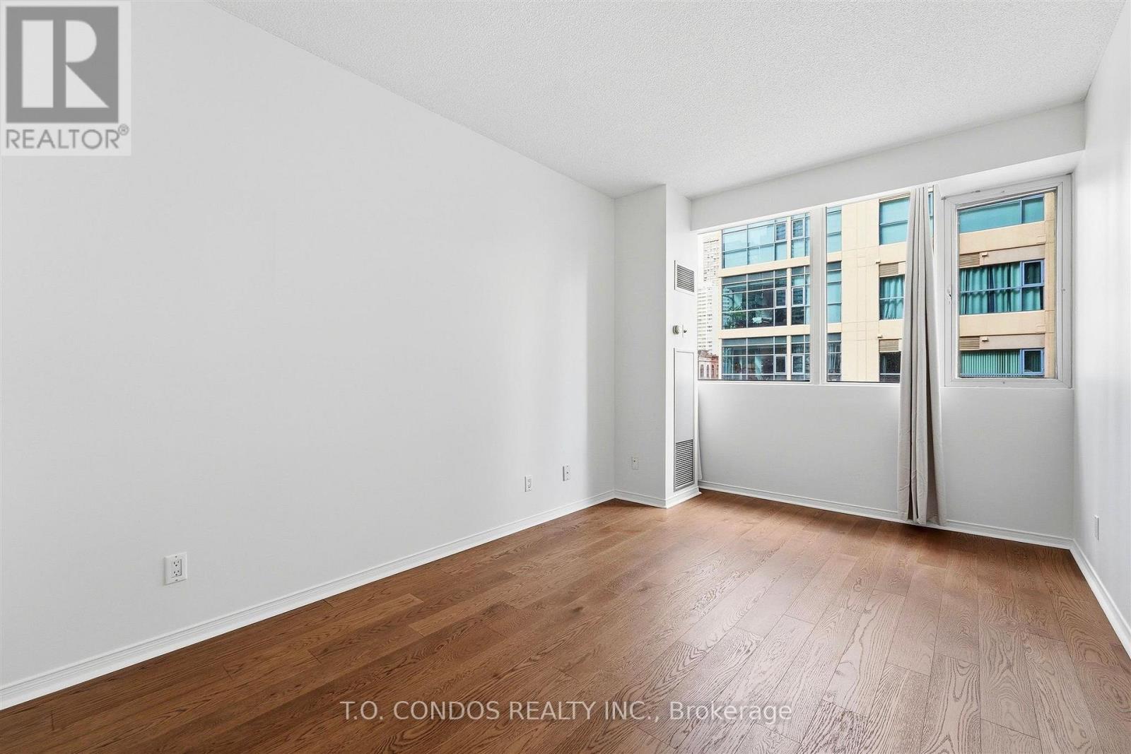 304 - 555 Yonge Street, Toronto, Ontario  M4Y 3A6 - Photo 17 - C13884880
