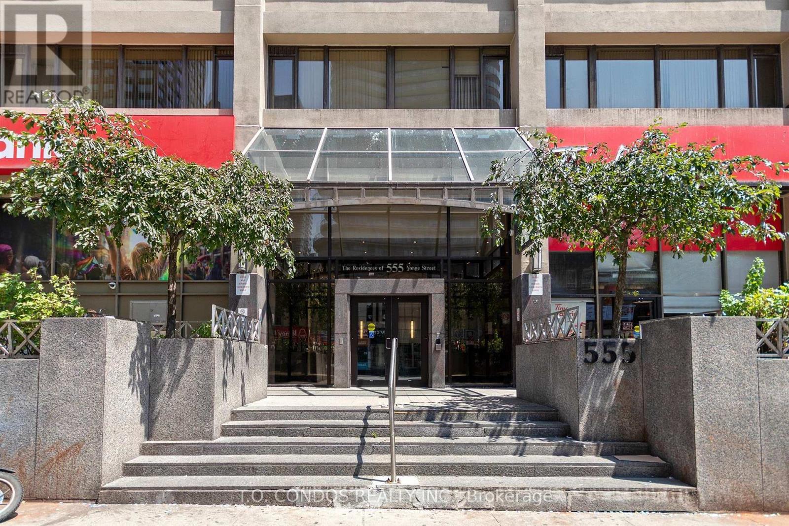 304 - 555 Yonge Street, Toronto, Ontario  M4Y 3A6 - Photo 3 - C13884880