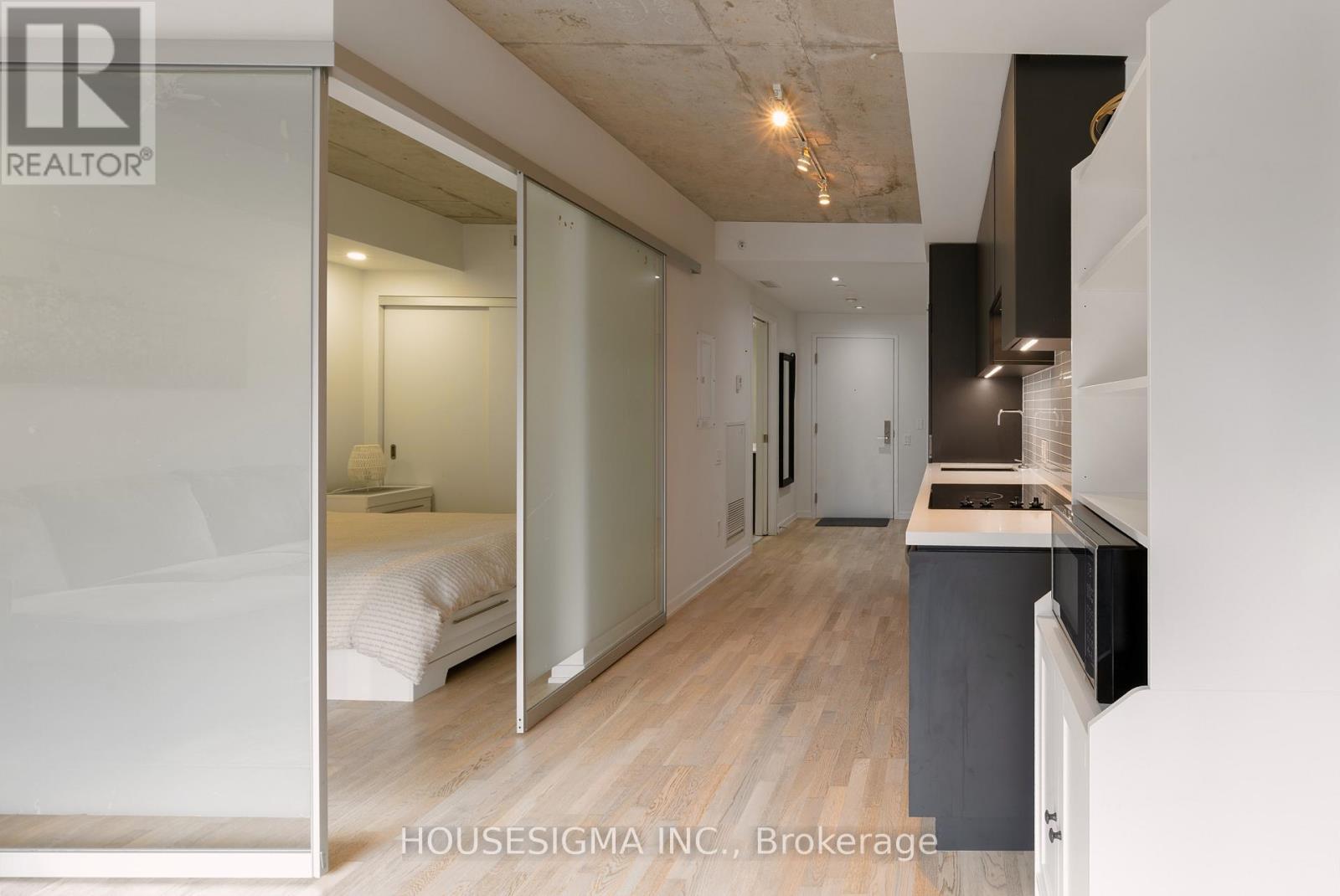 516 - 60 Colborne Street, Toronto, Ontario  M5E 1E3 - Photo 2 - C13884896