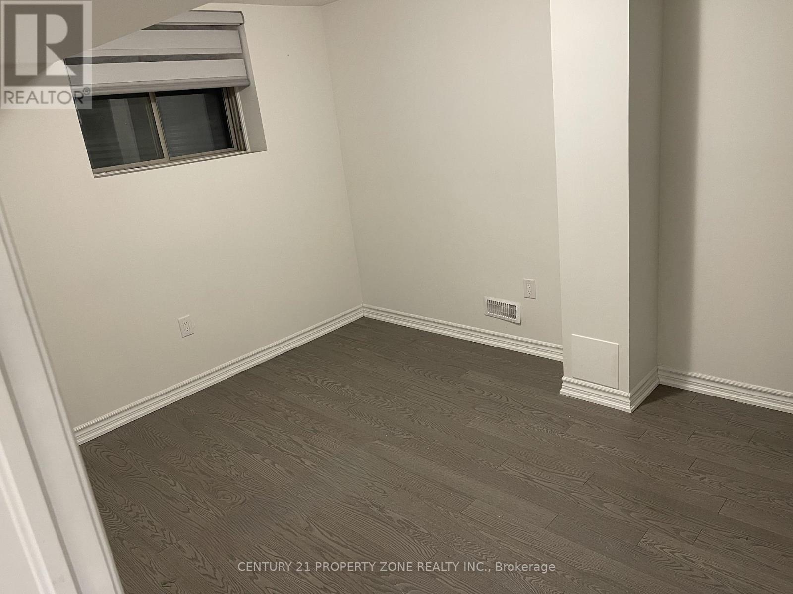 39 Hashmi Place, Brampton, Ontario  L6Y 6K1 - Photo 12 - W13884878