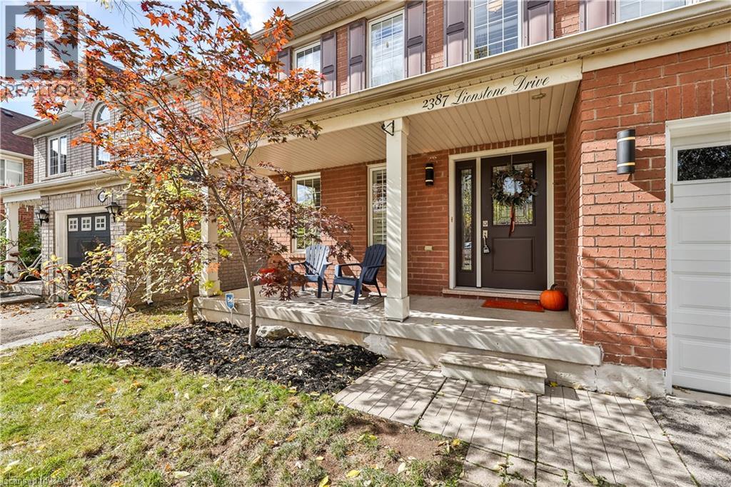 2387 Lionstone Drive, Oakville, Ontario  L6M 4S8 - Photo 2 - 40870373