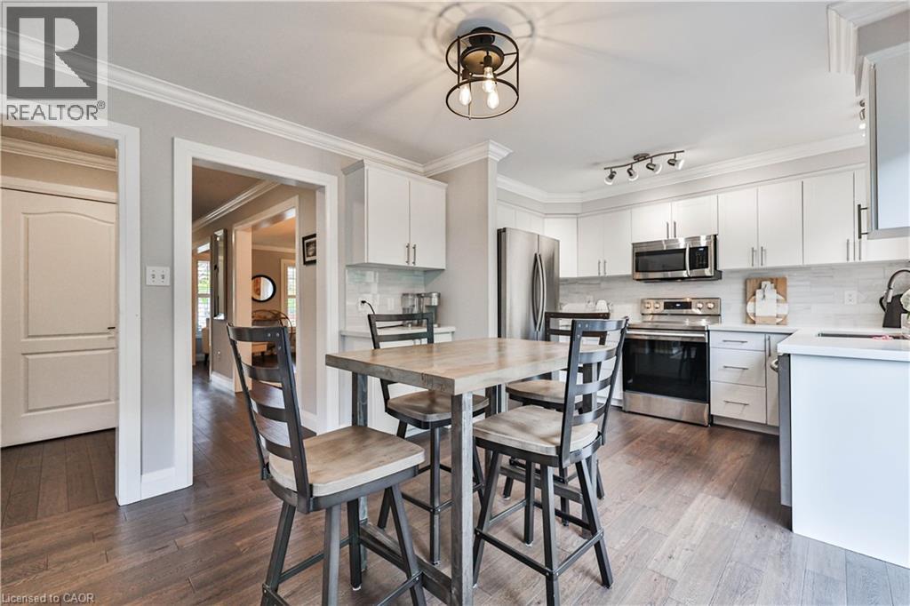 2387 Lionstone Drive, Oakville, Ontario  L6M 4S8 - Photo 9 - 40870373