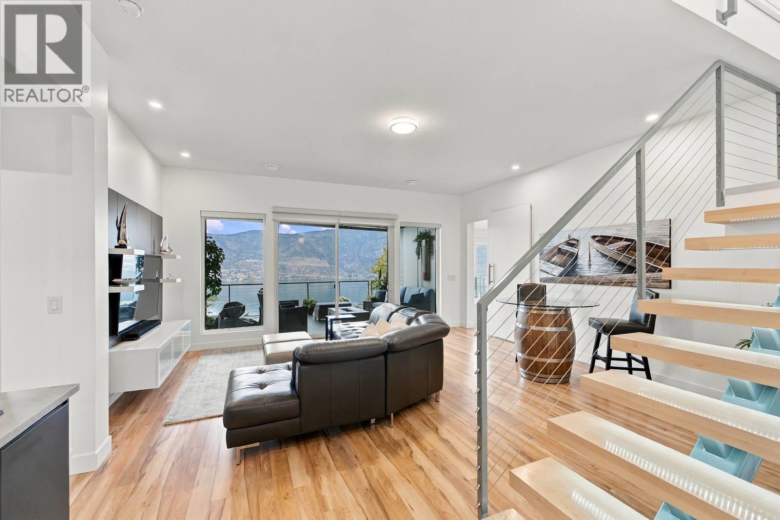 3671 Mckinley Beach Drive, Kelowna, British Columbia  V1V 3G2 - Photo 48 - 10403327