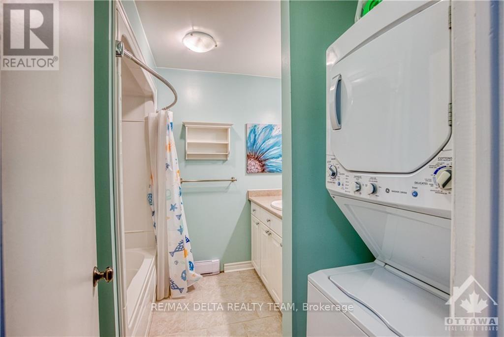 6 - 160 Fenerty Court, Ottawa, Ontario  K2L 3A7 - Photo 12 - X13884912