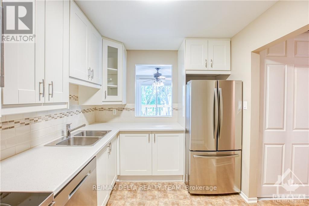 6 - 160 Fenerty Court, Ottawa, Ontario  K2L 3A7 - Photo 6 - X13884912