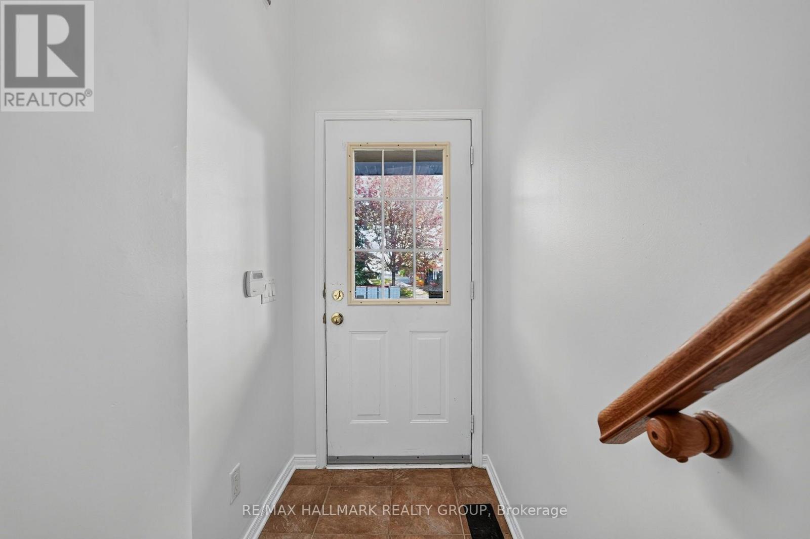 316 Gotham Private, Ottawa, Ontario  K2C 4G7 - Photo 3 - X13884980
