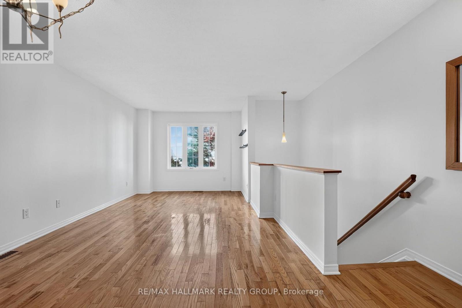 316 Gotham Private, Ottawa, Ontario  K2C 4G7 - Photo 4 - X13884980