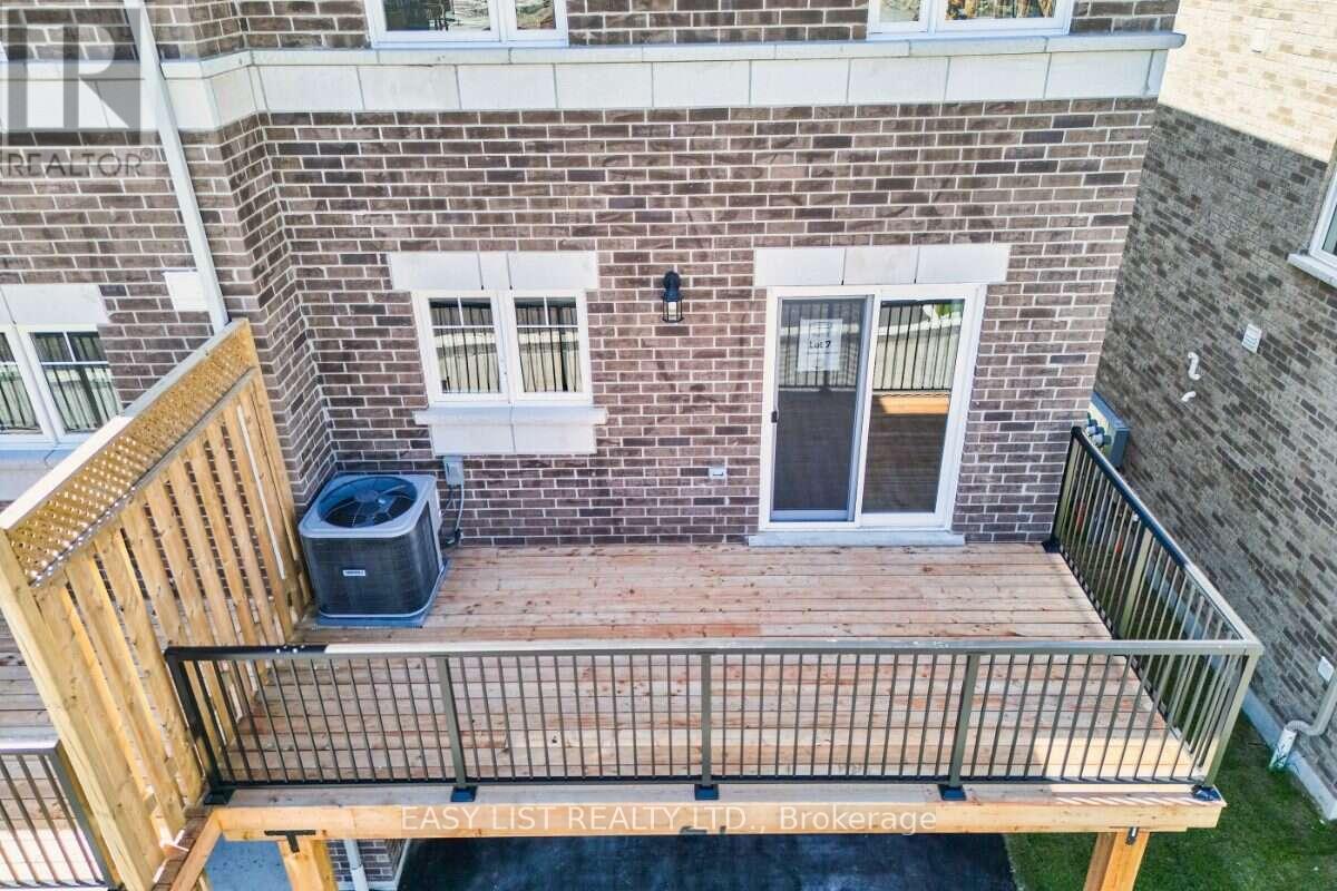 27 Addyman Crescent, Clarington, Ontario  L1B 0X4 - Photo 7 - E13884944