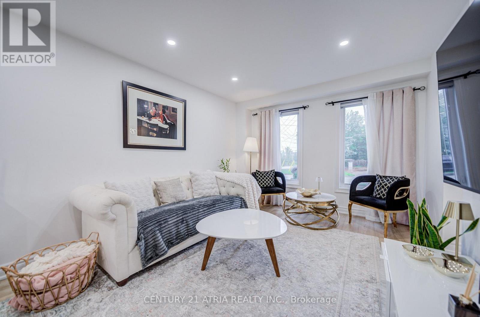 670 Elgin Street, Newmarket, Ontario  L3Y 3B4 - Photo 12 - N13884948