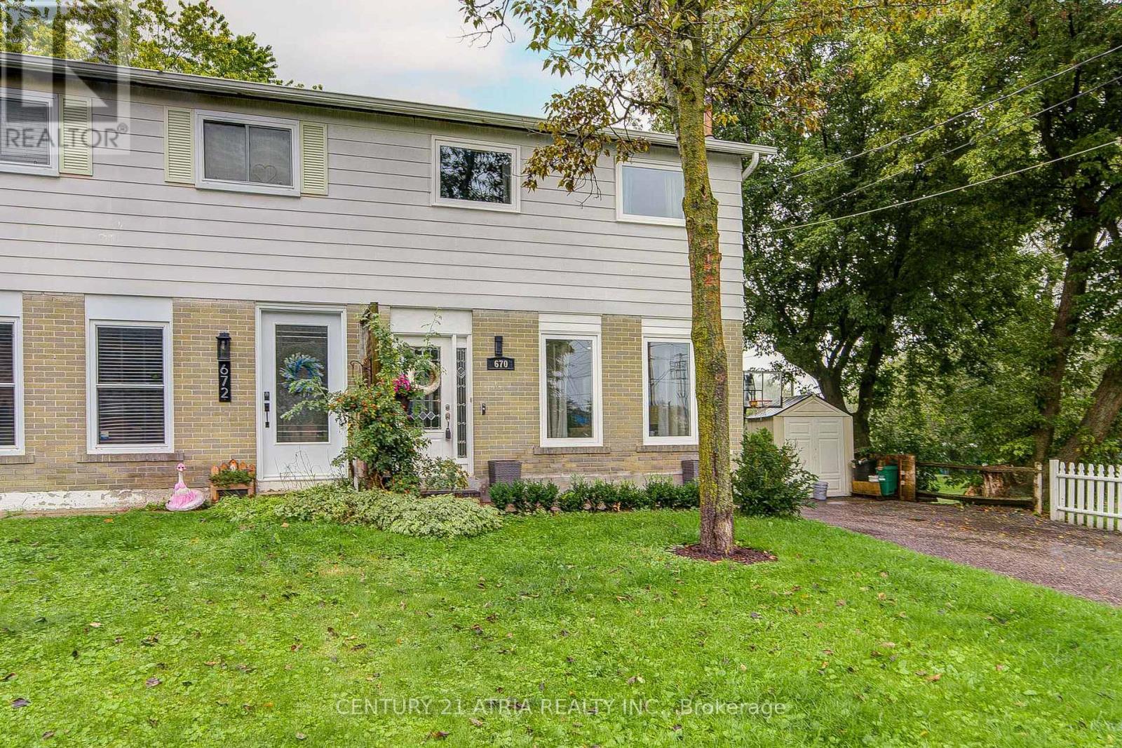 670 Elgin Street, Newmarket, Ontario  L3Y 3B4 - Photo 5 - N13884948