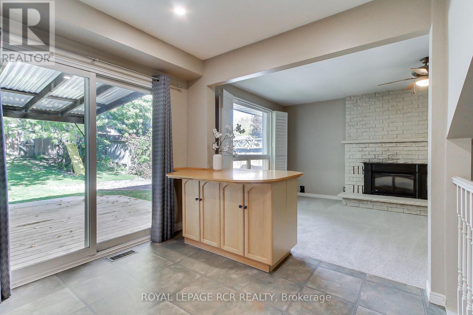 43 Crown Crescent, Bradford West Gwillimbury, Ontario  L3Z 2M4 - Photo 15 - N13884982