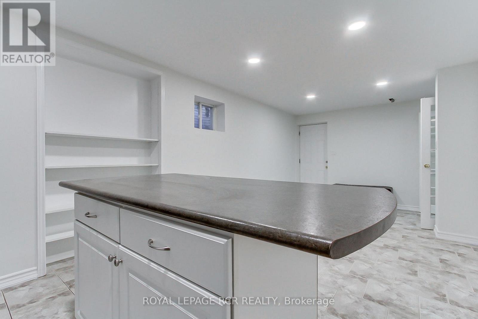 43 Crown Crescent, Bradford West Gwillimbury, Ontario  L3Z 2M4 - Photo 32 - N13884982