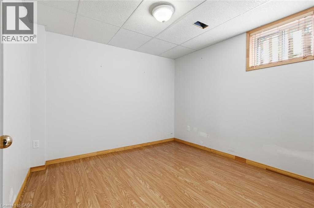 23 Madison Court W, Welland, Ontario  L3C 7G1 - Photo 37 - 40870434