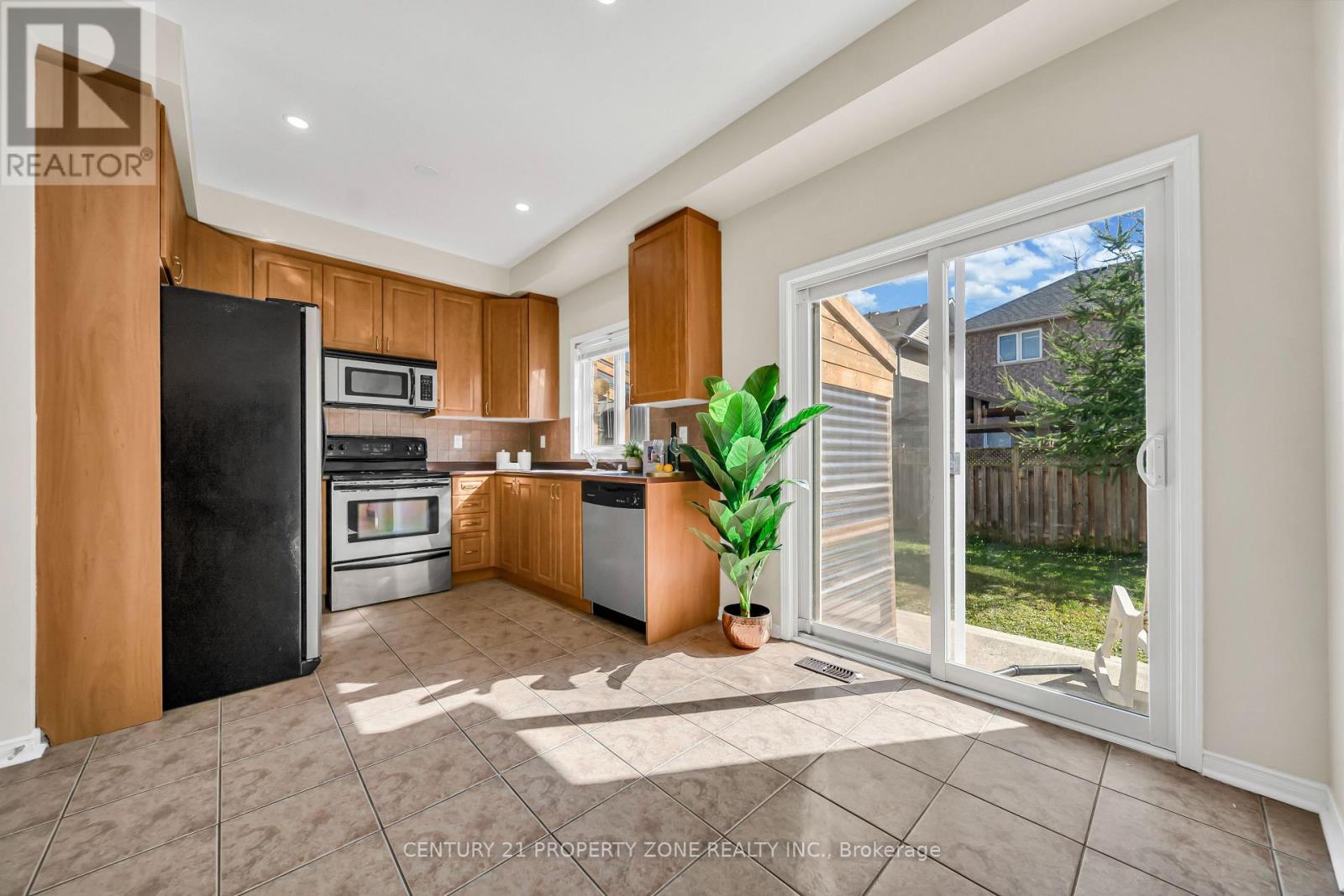 5 Senwood Street, Brampton, Ontario  L7A 3S6 - Photo 15 - W13884934