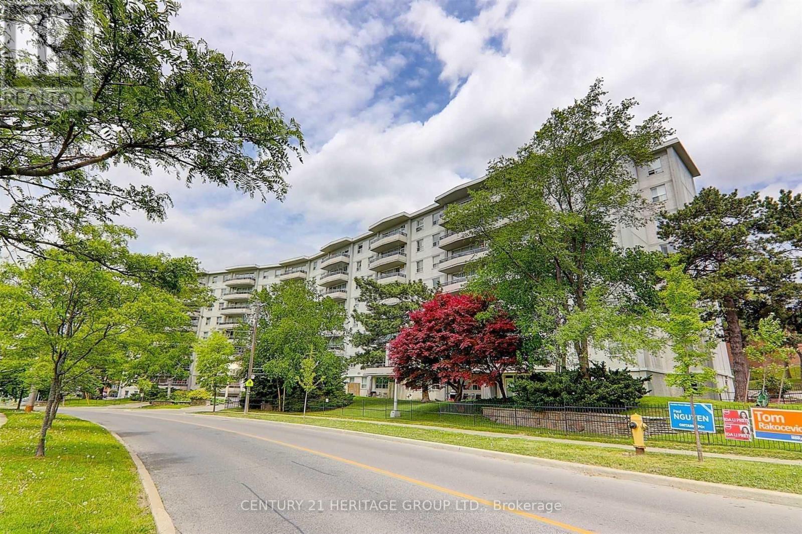411 - 80 Grandravine Drive, Toronto, Ontario  M3J 1B2 - Photo 2 - W13884942