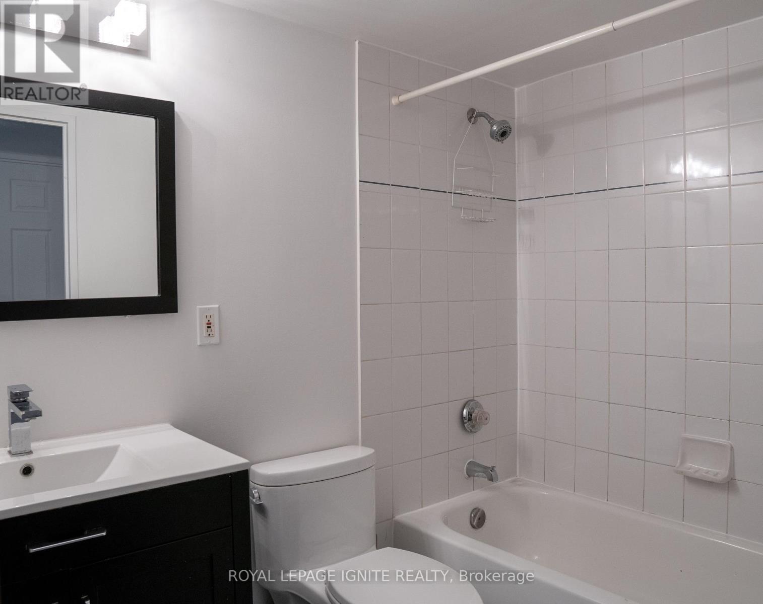 1010 - 5 Rowntree Road, Toronto, Ontario  M9V 5G9 - Photo 12 - W13884956
