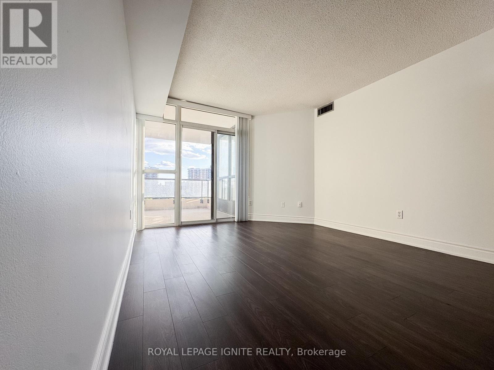 1010 - 5 Rowntree Road, Toronto, Ontario  M9V 5G9 - Photo 13 - W13884956