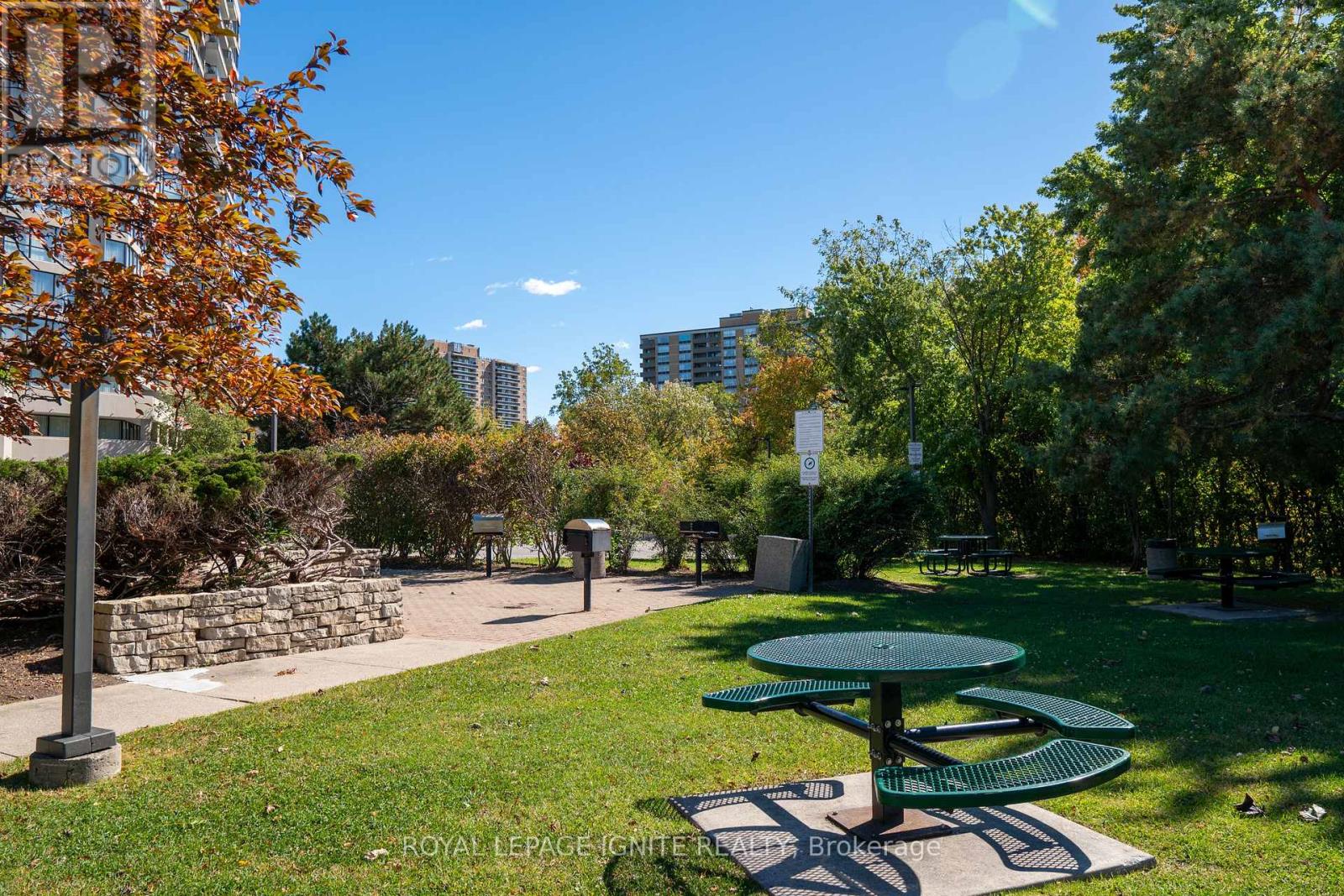 1010 - 5 Rowntree Road, Toronto, Ontario  M9V 5G9 - Photo 7 - W13884956