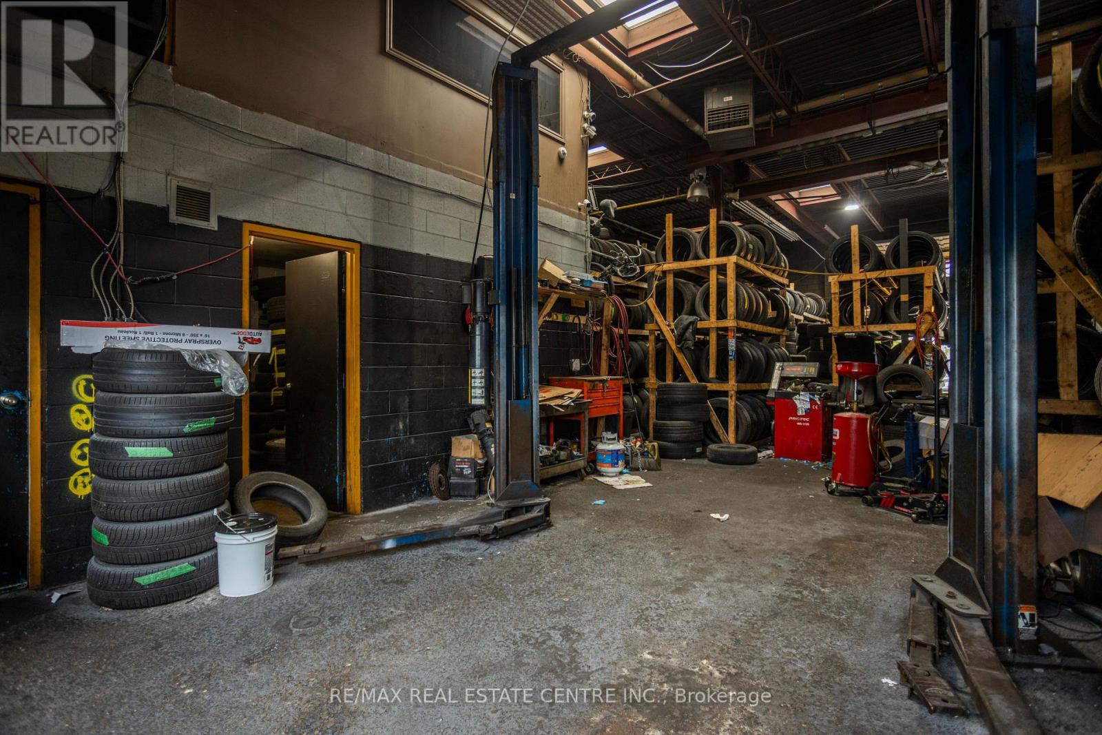 1000 Weston Road, Toronto, Ontario  M6N 3S1 - Photo 14 - W13884960