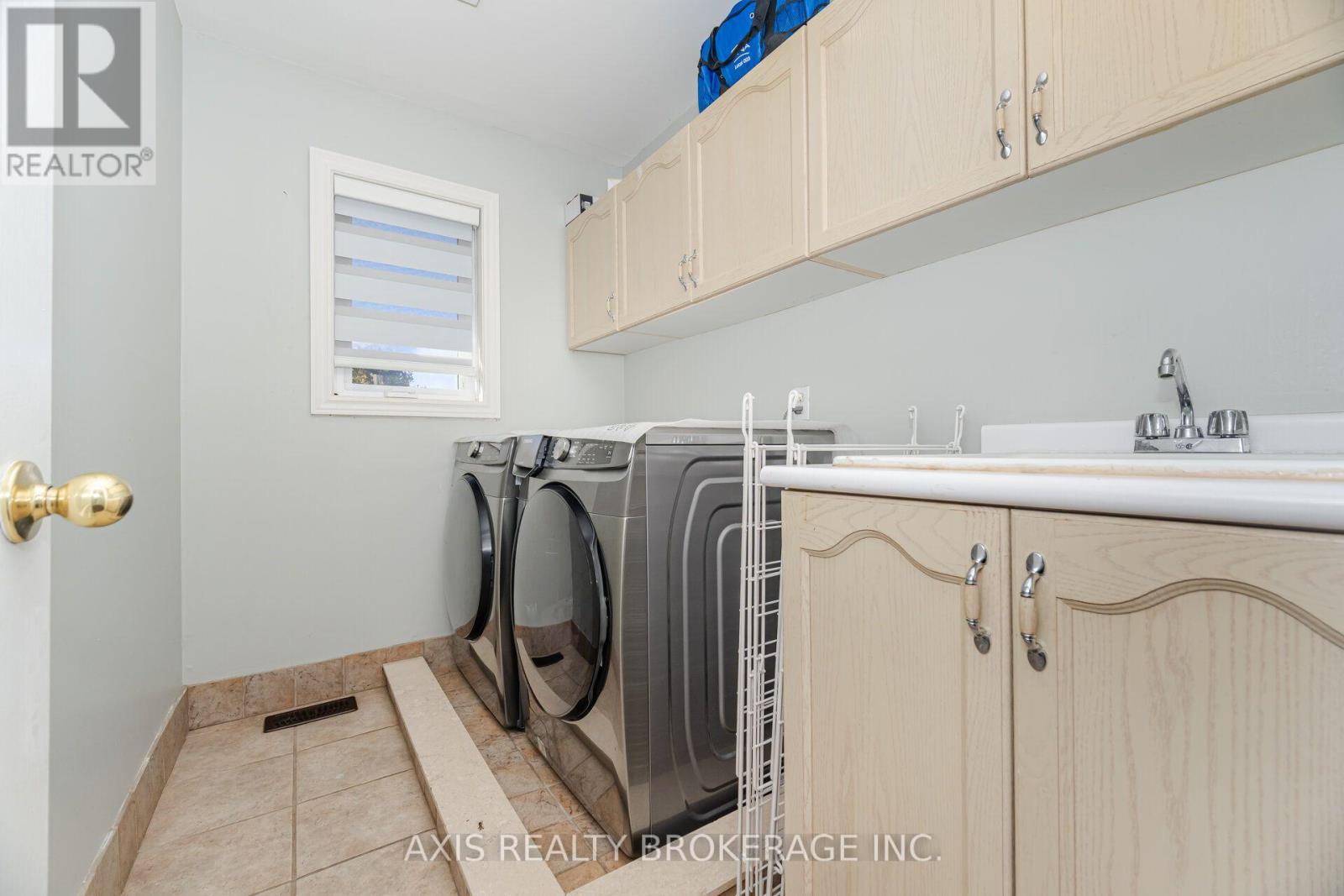 2 Queen Mary Drive, Brampton, Ontario  L7A 1X6 - Photo 43 - W13884986