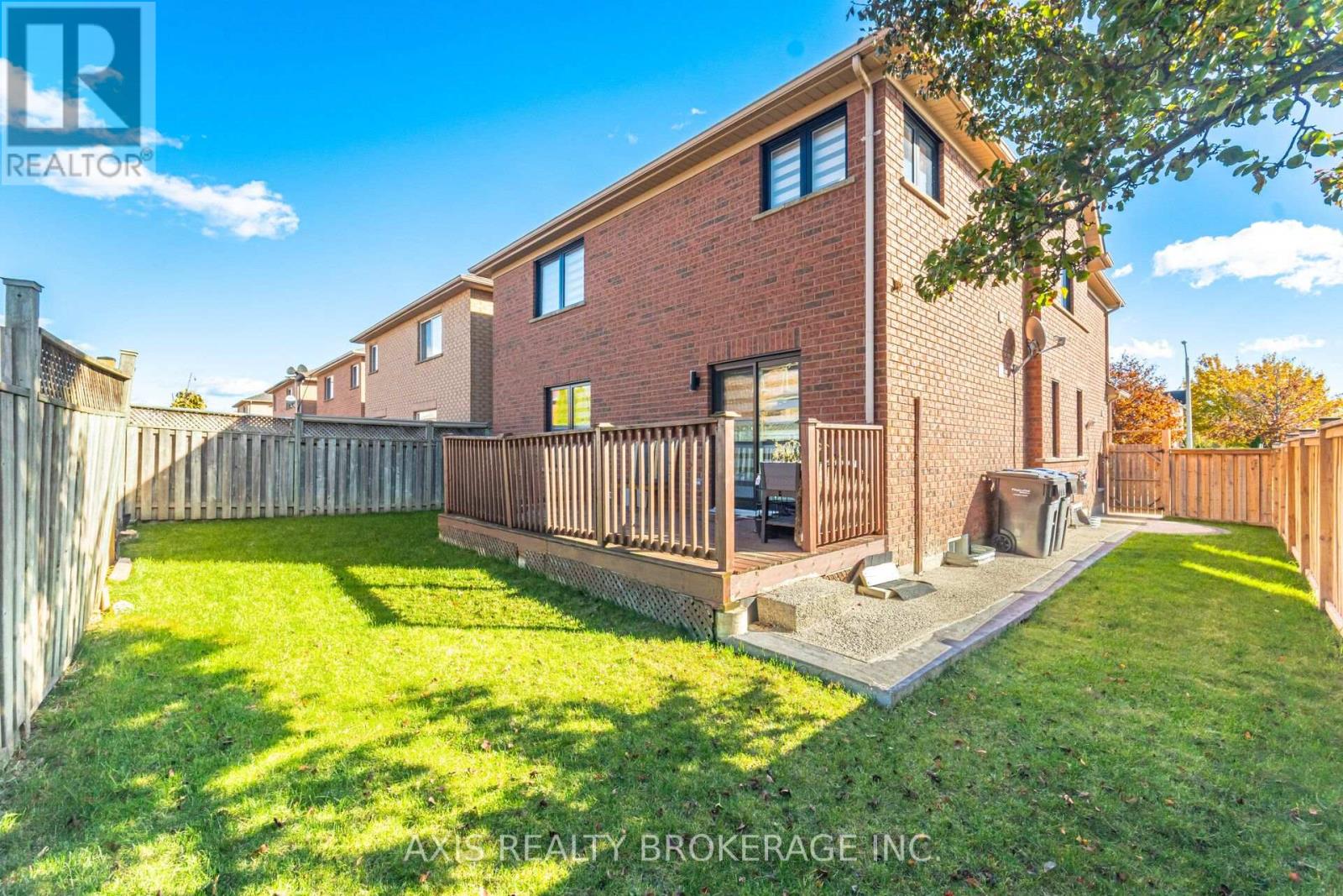 2 Queen Mary Drive, Brampton, Ontario  L7A 1X6 - Photo 45 - W13884986