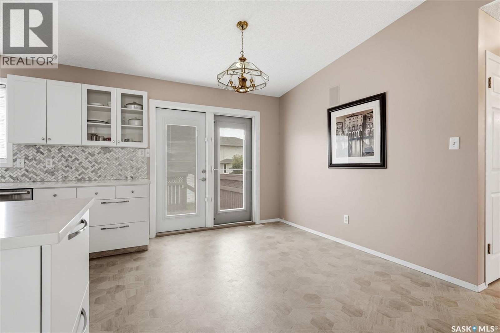 8126 Sherwood Drive, Regina, Saskatchewan  S4Y 1J6 - Photo 12 - SK050864