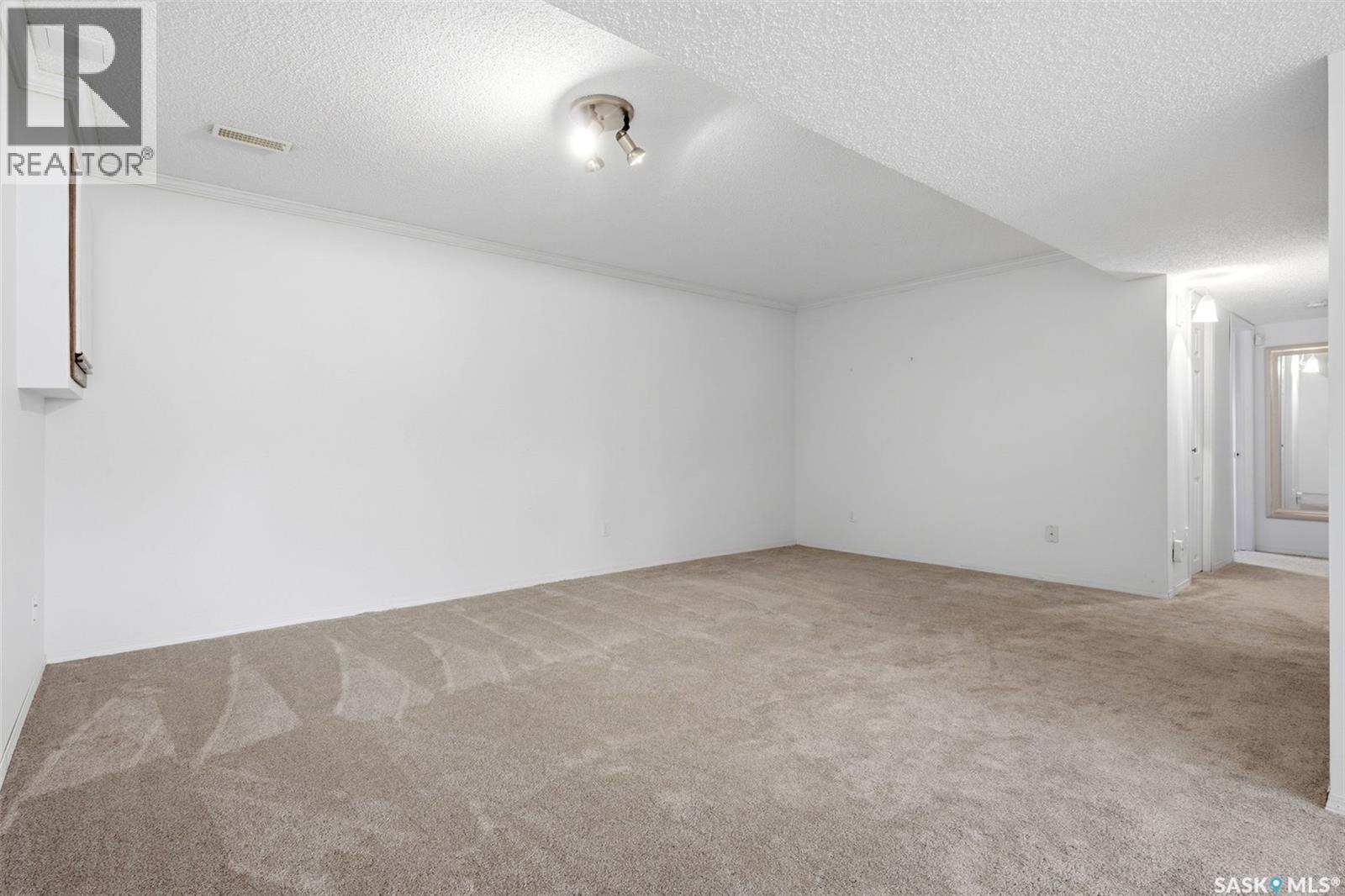 8126 Sherwood Drive, Regina, Saskatchewan  S4Y 1J6 - Photo 25 - SK050864