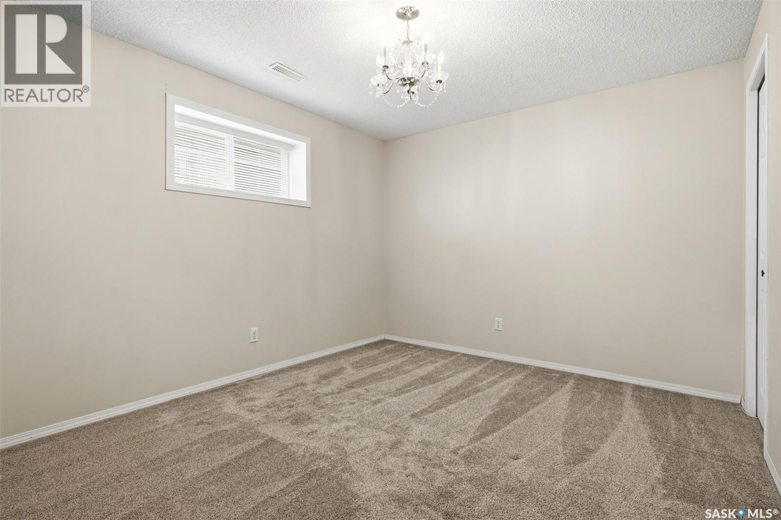 8126 Sherwood Drive, Regina, Saskatchewan  S4Y 1J6 - Photo 30 - SK050864