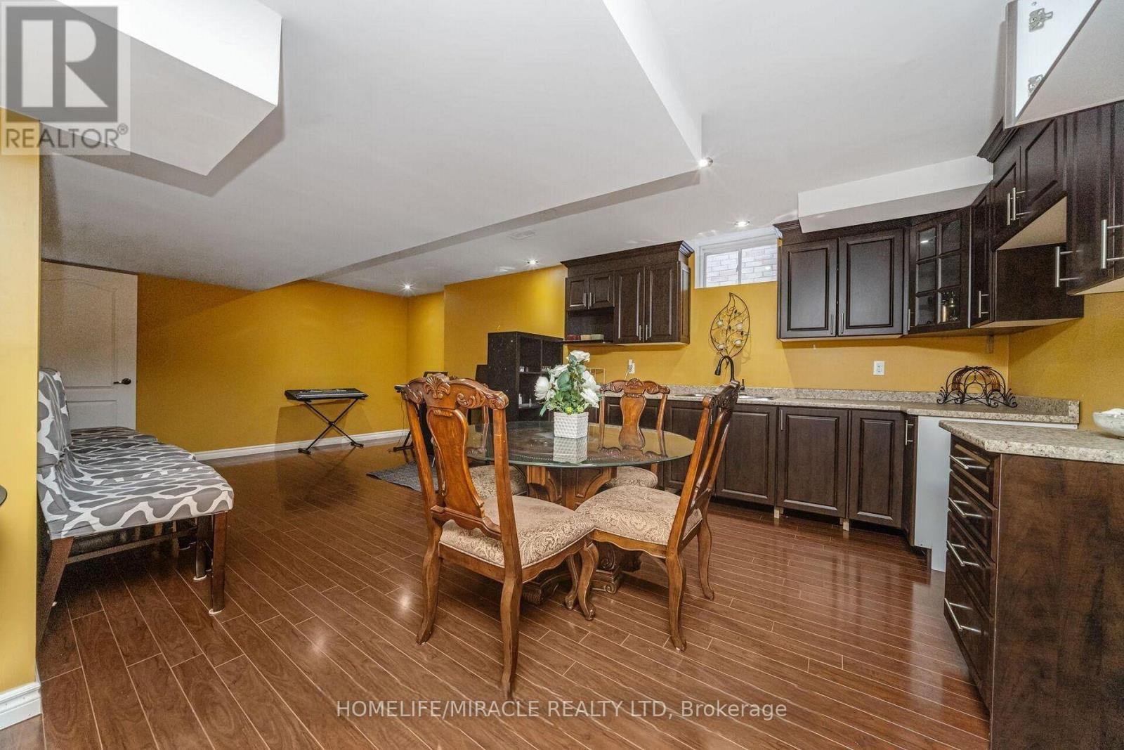 24 Haywood Drive, Brampton, Ontario  L6X 0W1 - Photo 36 - W13711384